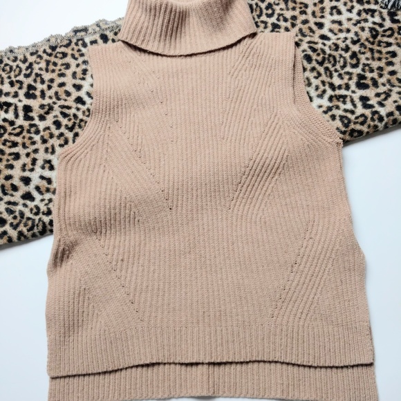 Madewell Sweaters - Madewell Wool Camel Sleeveless Turtleneck Size S